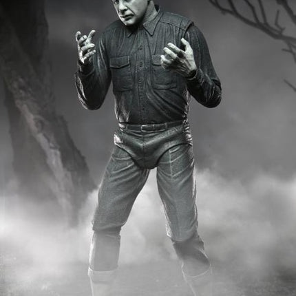 Universal Monsters Ultimate Wolf Man (Black and White)
