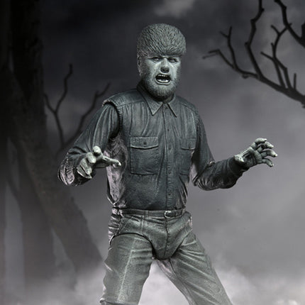 Universal Monsters Ultimate Wolf Man (Black and White)